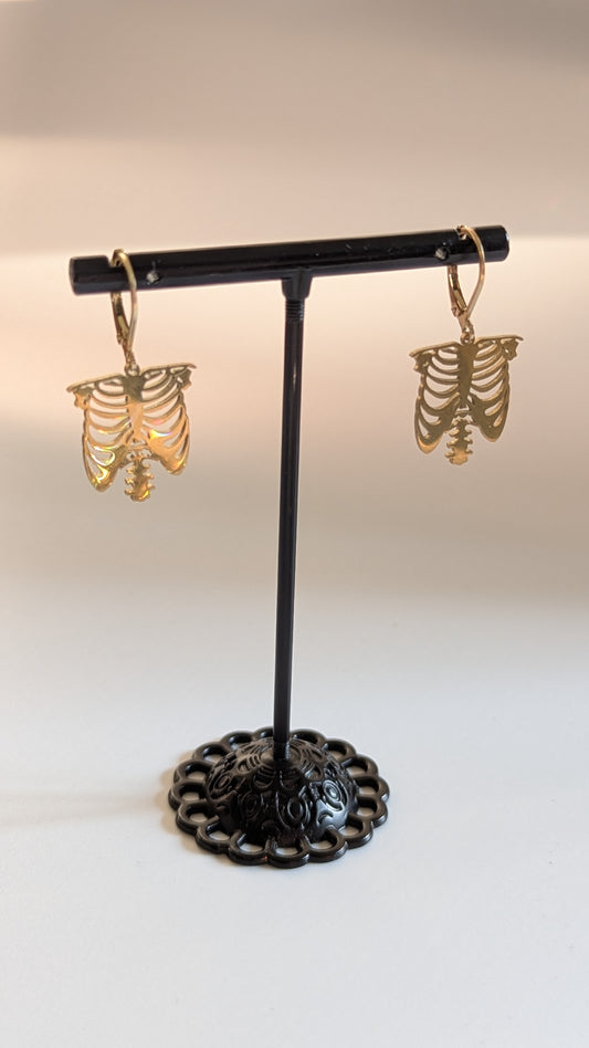 Goldene Brustkorb-Ohrringe – Anatomie Schmuck | Gothic & Halloween Statement Earrings