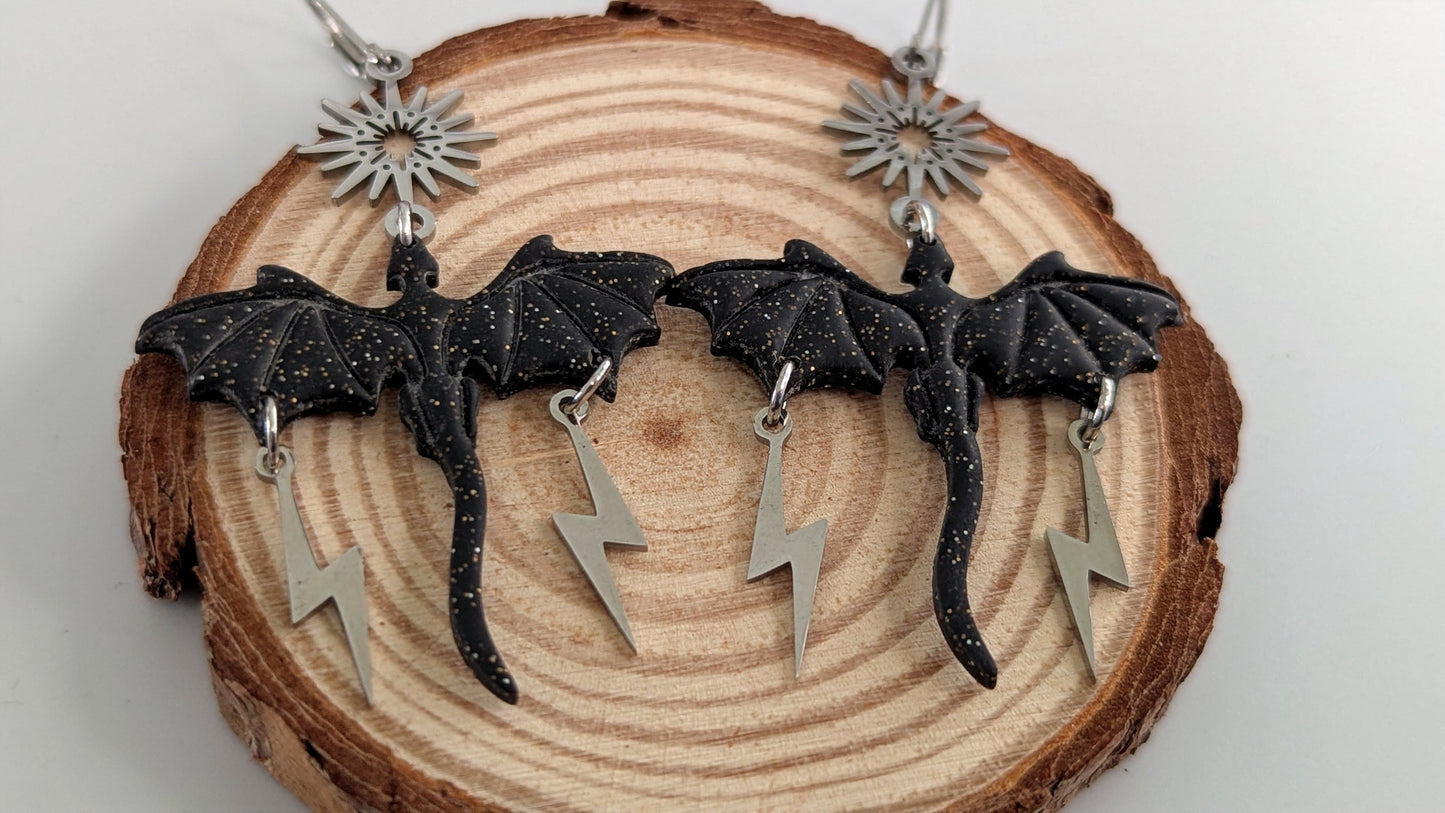 Drachen Ohrringe aus Polymer Clay & Edelstahl – Fantasy Schmuck, Magischer Mystic Stil, Leicht und Hypoallergen