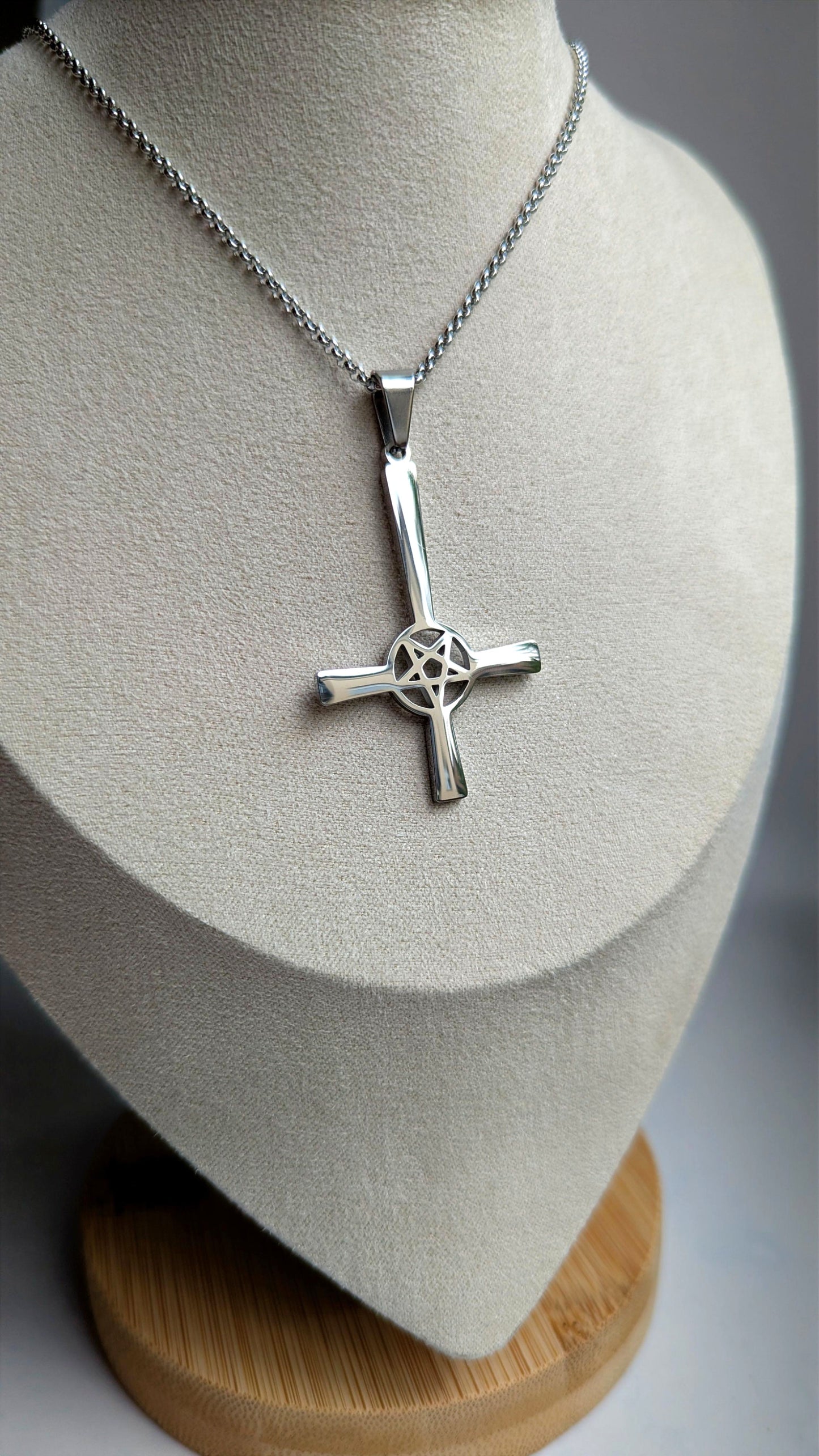 Pentagramm Kreuz Anhänger Halskette – Gothic Hexen Schmuck aus Edelstahl