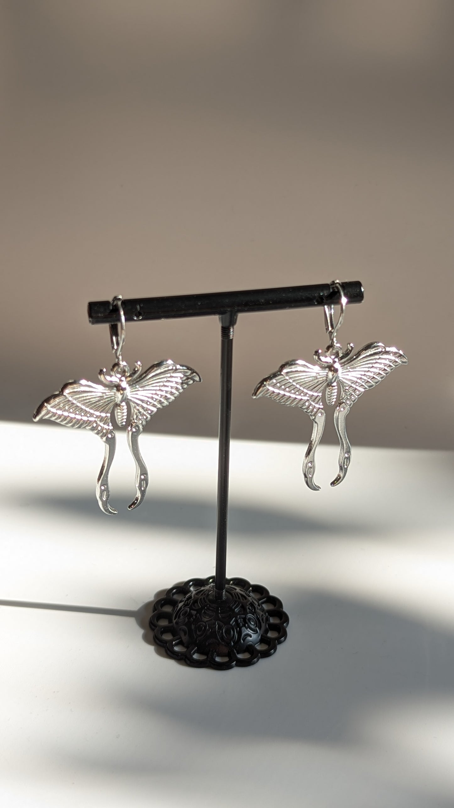 Edelstahl Ohrringe Schmetterling/Motte – Gold oder Silber