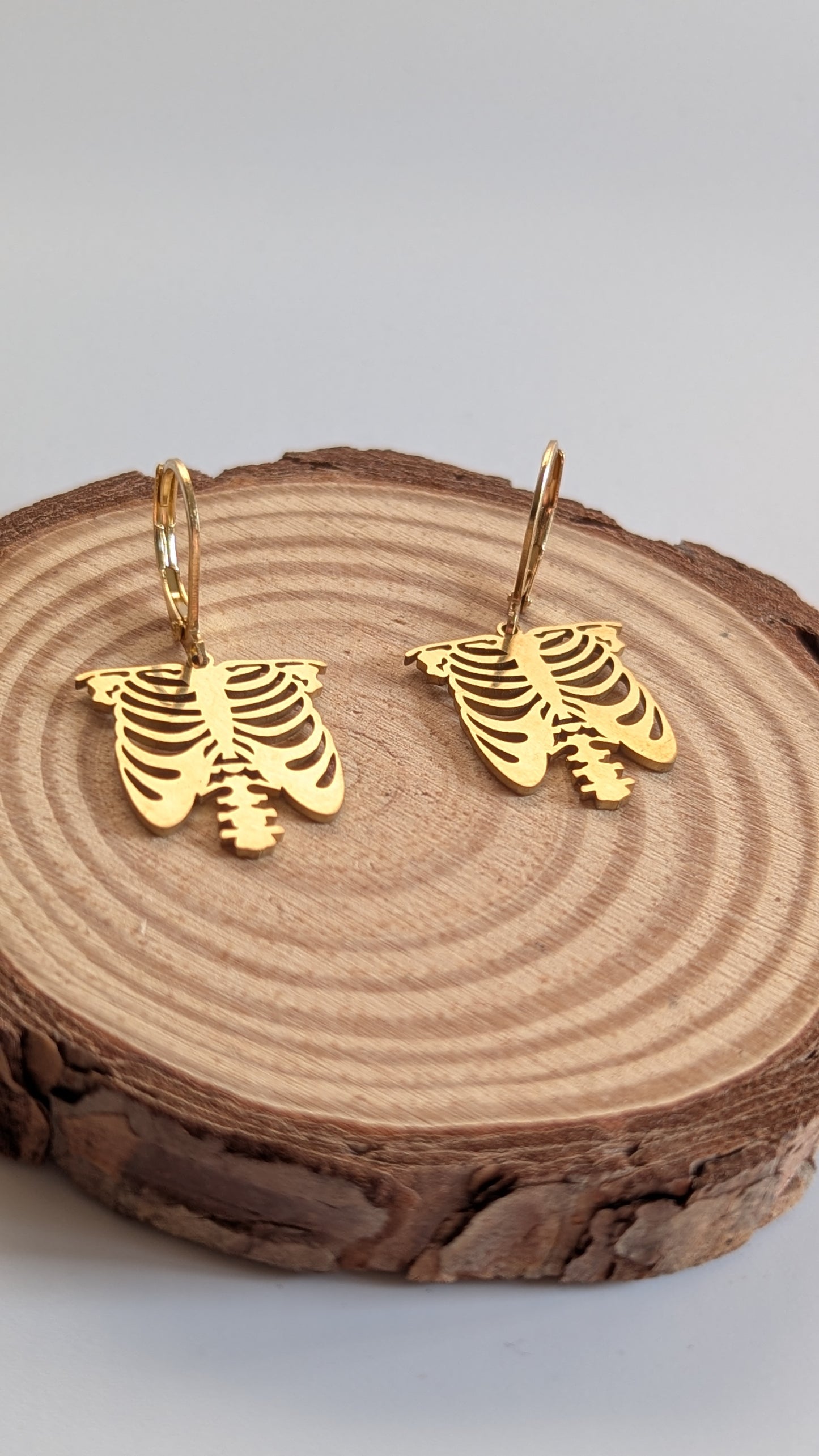 Goldene Brustkorb-Ohrringe – Anatomie Schmuck | Gothic & Halloween Statement Earrings