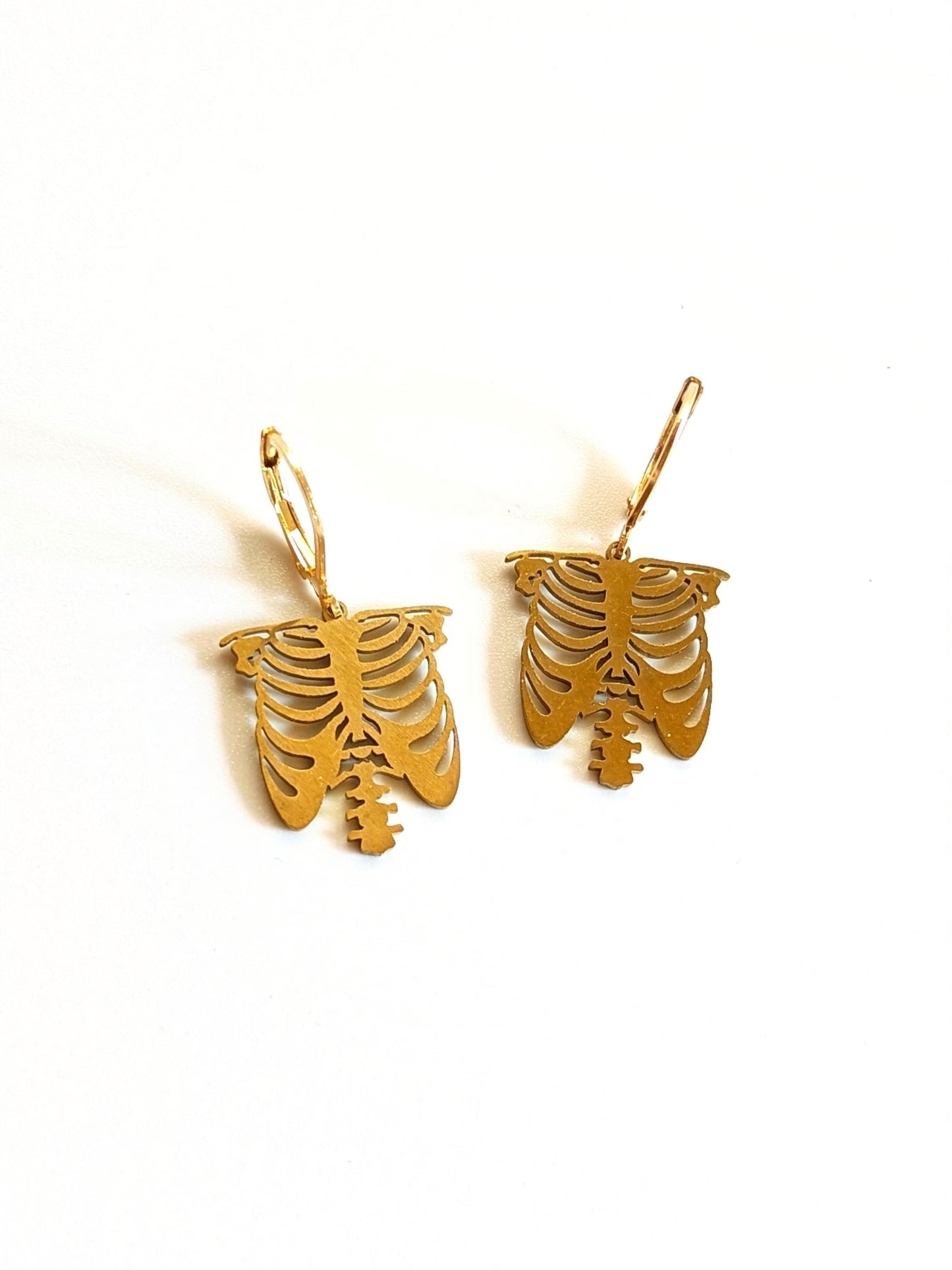 Goldene Brustkorb-Ohrringe – Anatomie Schmuck | Gothic & Halloween Statement Earrings