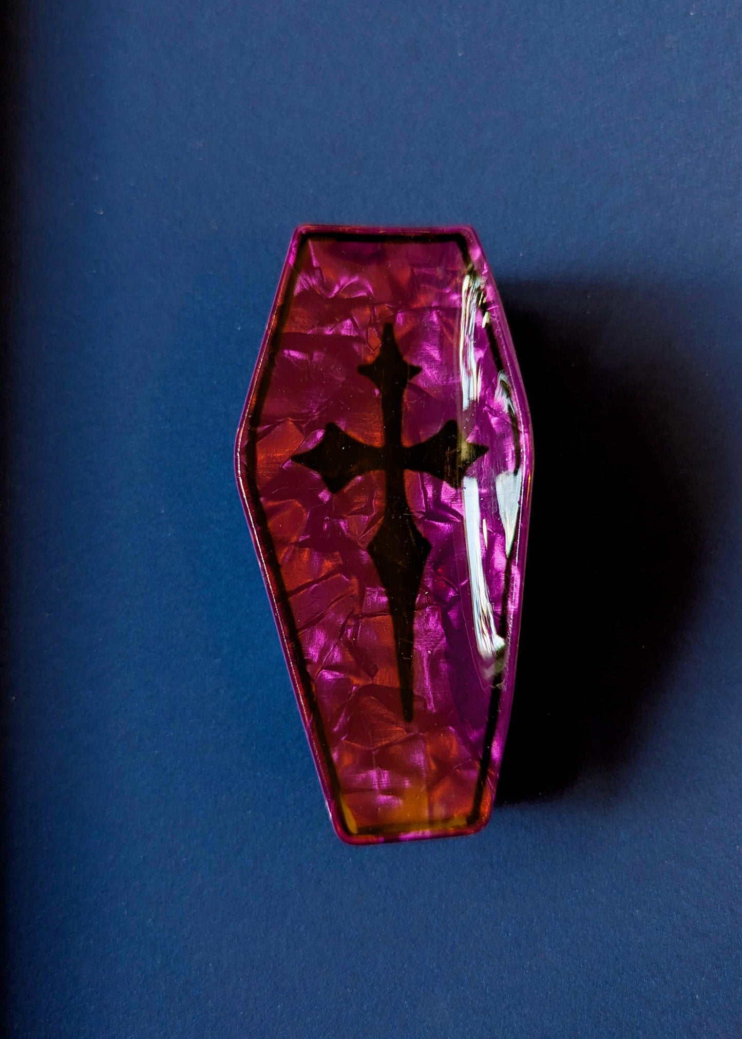Gothic Sarg Haarklammer – Coffin Claw Clip mit Kreuz